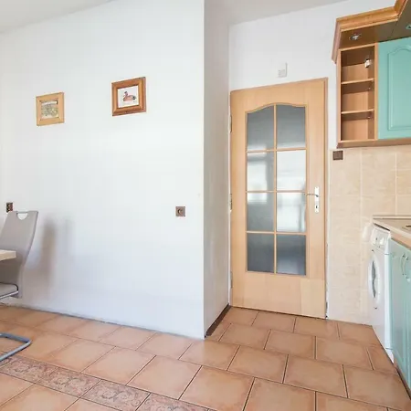 Large 1min Walk To Metro Andel By Easybnb Apartment Prague
