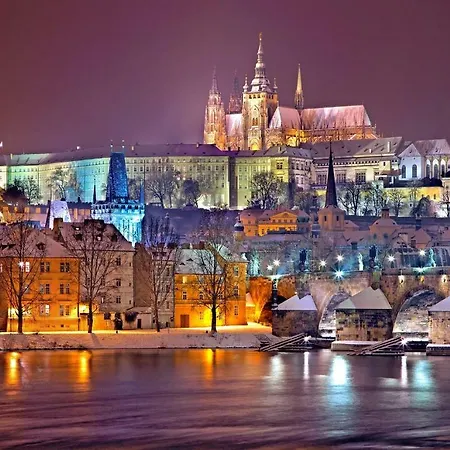 Large 1min Walk To Metro Andel By Easybnb Apartment