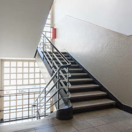 Apartment Large 1min Walk To Metro Andel By Easybnb