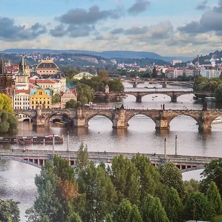 Large 1min Walk To Metro Andel By Easybnb Prague
